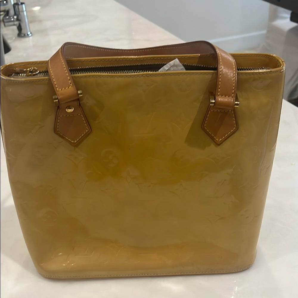 LOUIS VUITTON Monogram Vernis Houston Hand